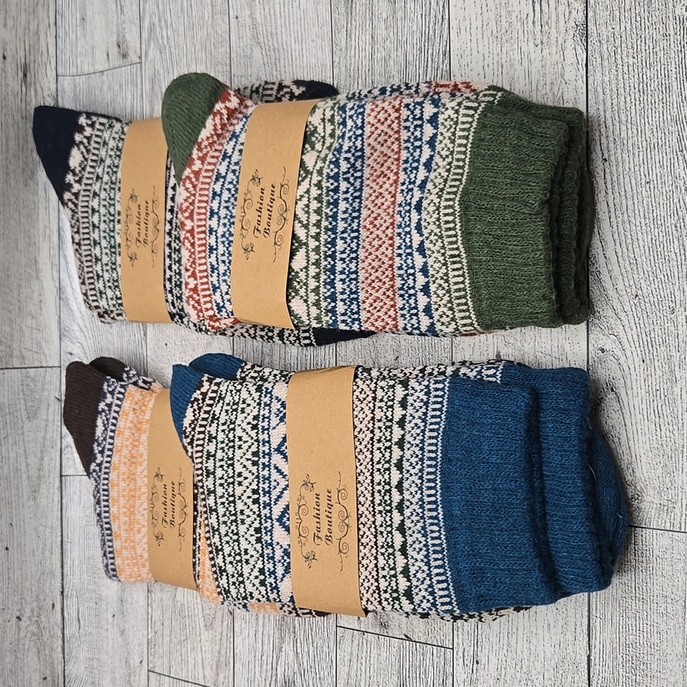 (4) Pairs of womens socks NEW